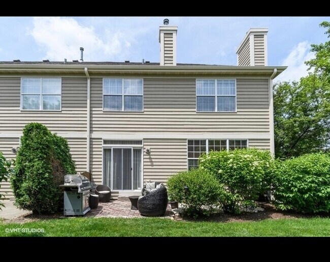 Building Photo - 884 Havenshire Rd