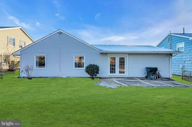 Building Photo - 17 Parish Ln