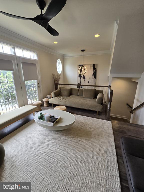 Building Photo - 2842 Golden Gate Ct