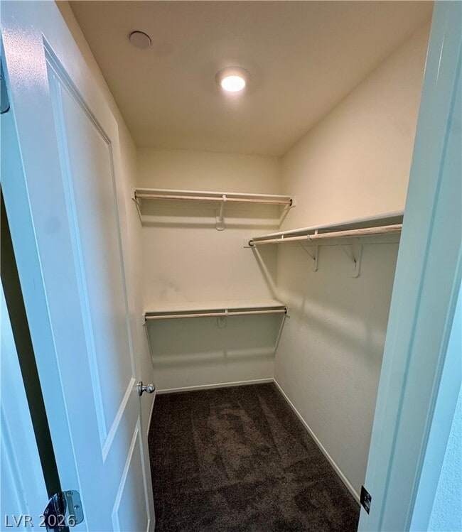 Building Photo - 10920 Rollingford Ave