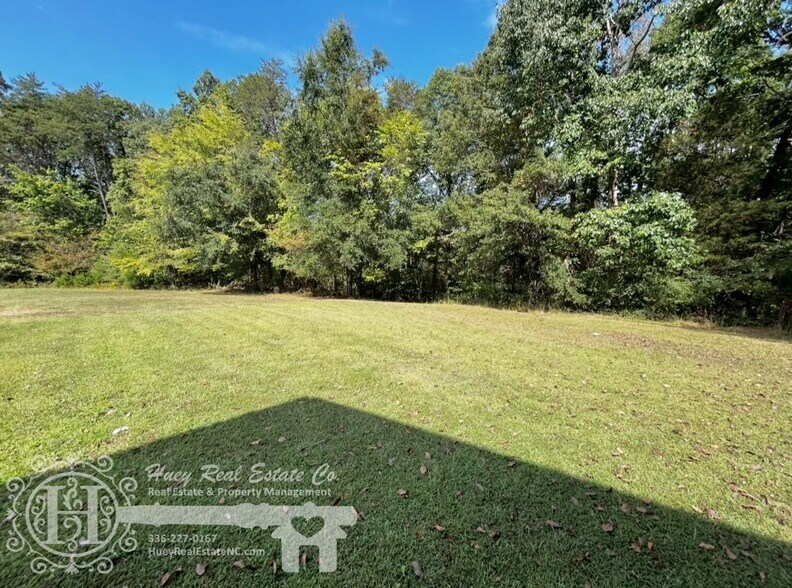 Building Photo - 296 7th St