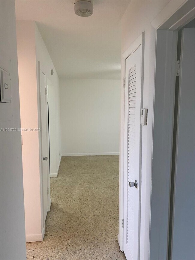 Building Photo - 250 NE 41st St