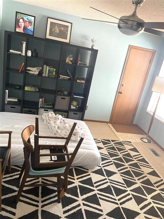 Building Photo - 1101 Woodgate Dr