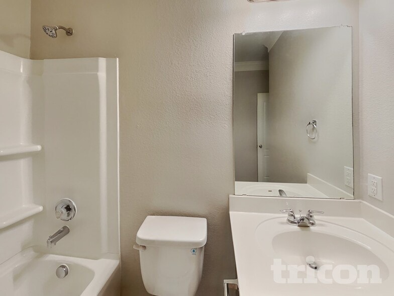 Building Photo - 10019 Placid Bay