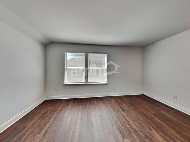 Building Photo - 5017 Pebble Bridge Wy