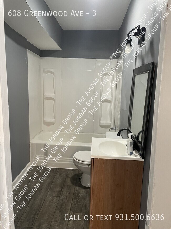 Building Photo - 608 Greenwood Ave