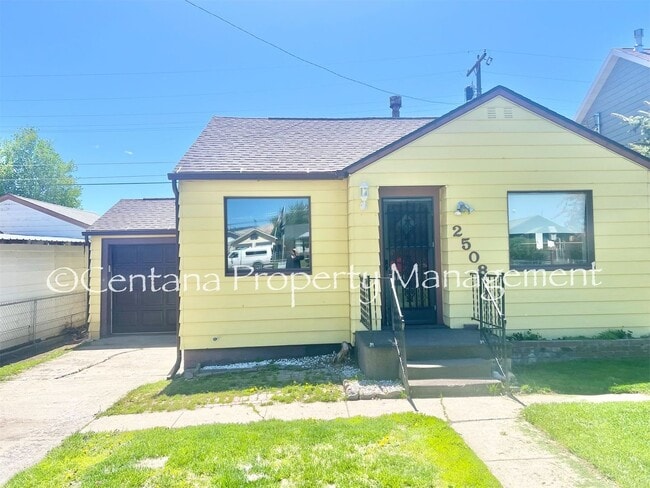 Building Photo - Remodeled 2 bedroom house on the flats with a garage, fenced yard, storage, and so much more!