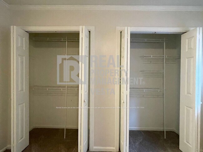 Building Photo - 443 Lacebark Dr