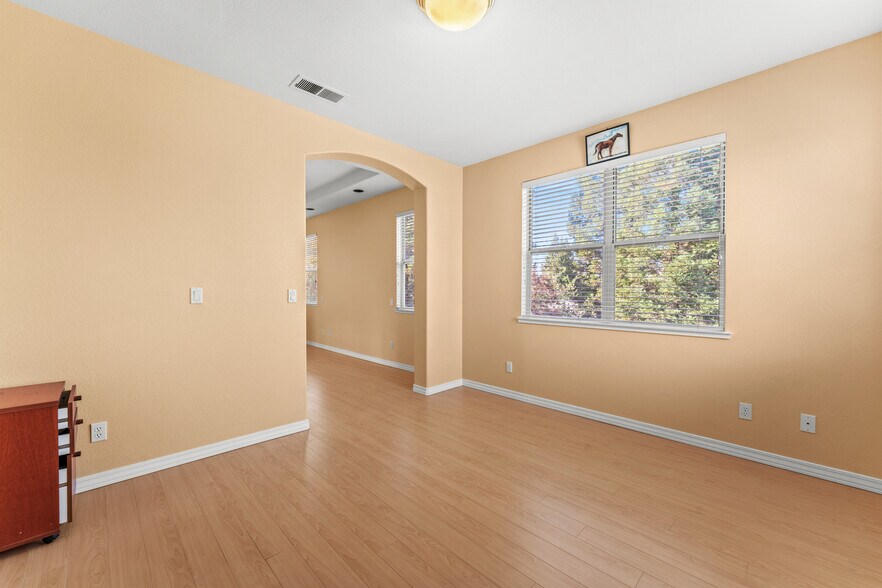 Building Photo - 5161 Weston Way
