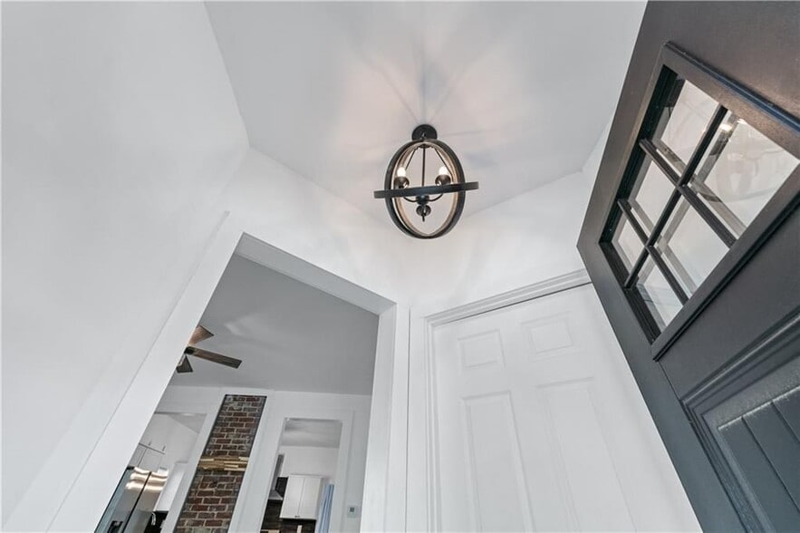 Building Photo - 1035 Astor Ave SW