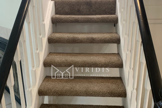 Building Photo - 1001 Mohawk St