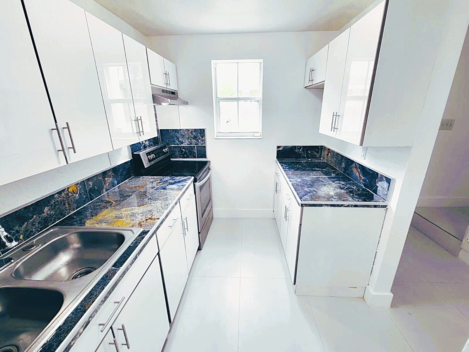 Building Photo - 19504 SW 103rd Ct