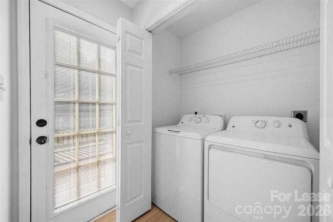 Building Photo - 425 Griggs Rd