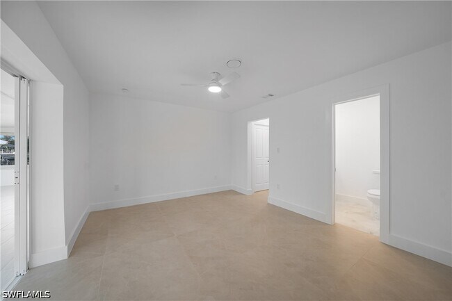 Building Photo - 27381 Voyageur Dr