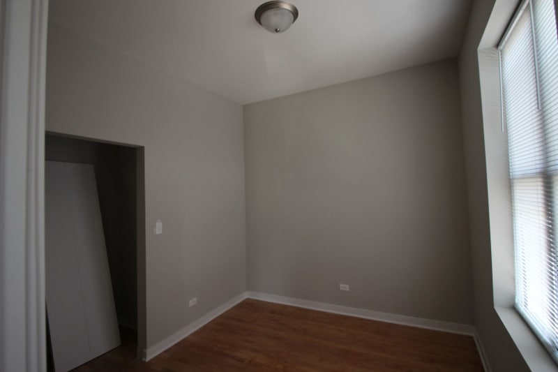 Building Photo - 4208 N Milwaukee Ave