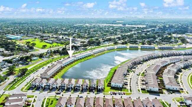 Building Photo - 12900 NW 22nd Pl