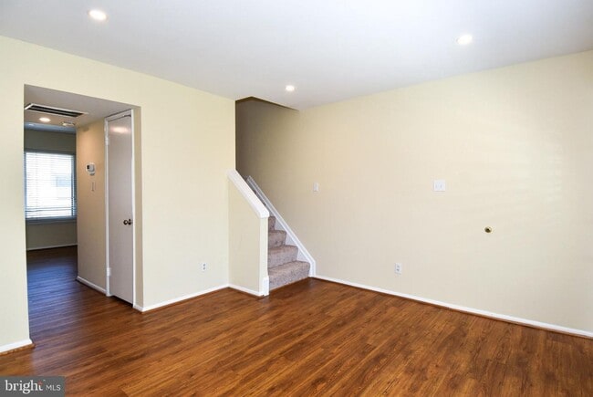 Building Photo - This home offers the perfect blend of modern updates, practical features, and unbeatable proximit...