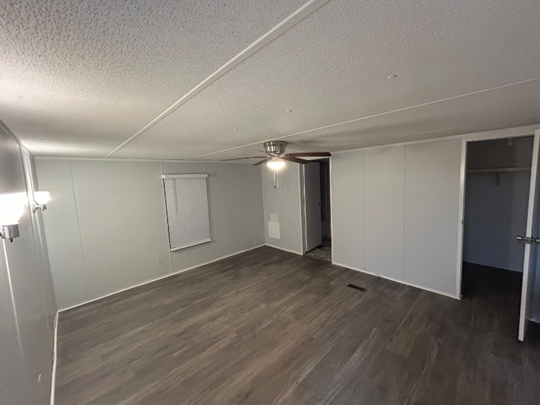 Building Photo - 1032 Deborah Ln