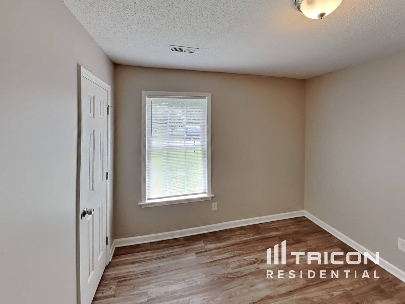 Building Photo - 3589 Bent Trace Dr