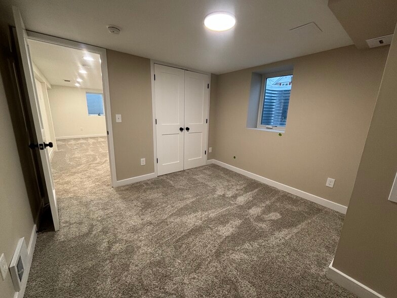 Basement Bed - 583 Cromwell Ave