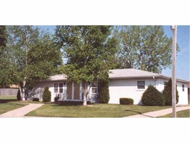 Building - Brosig Street Apartments