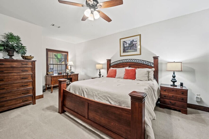 Building Photo - 473 Cuscowilla Dr