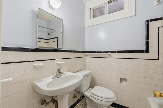 Building Photo - 5324 4th St NW