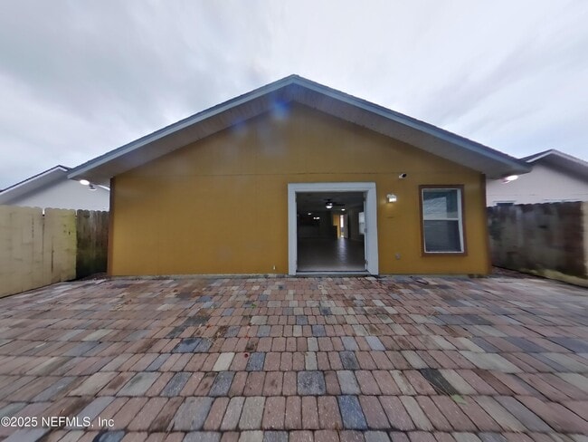 Building Photo - 7944 Cherry Blossom Dr S