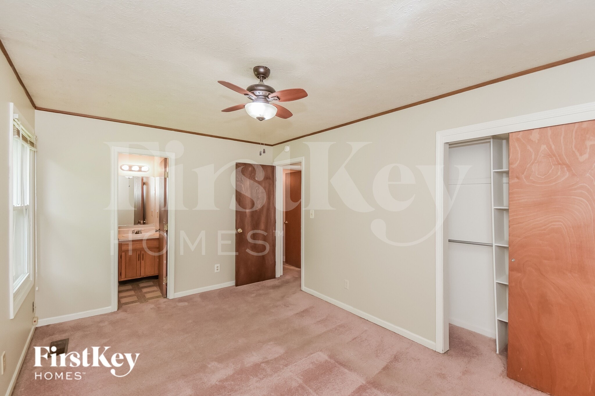 Building Photo - 5691 Dobbs Ferry Dr