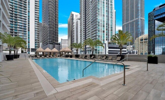 Building Photo - 1250 S Miami Ave