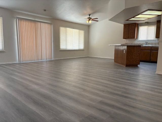 Building Photo - 14256 La Paz Dr