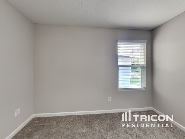 Building Photo - 10260 Old Dixie Hwy