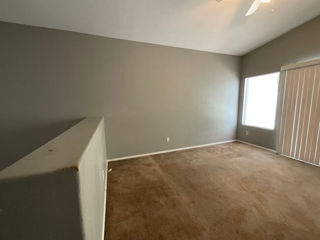 Building Photo - 951 S Tucana Ln