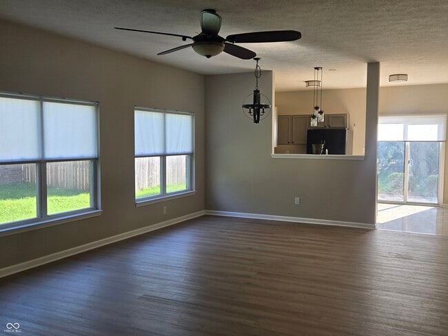 Building Photo - 13377 Kimberlite Dr