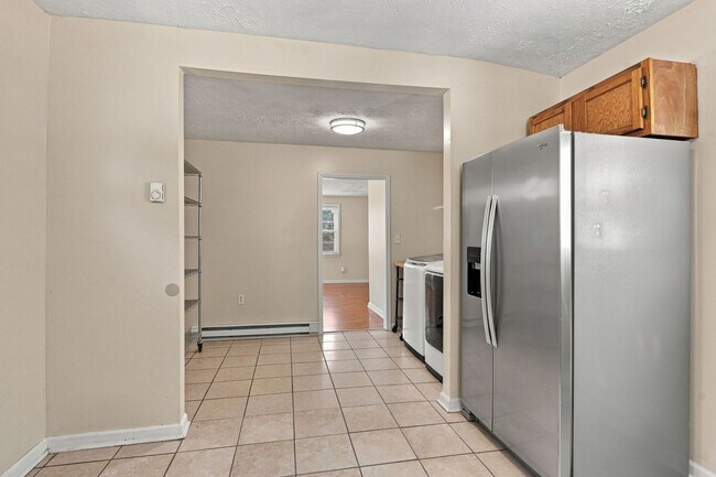 Building Photo - 909 42nd Ave N