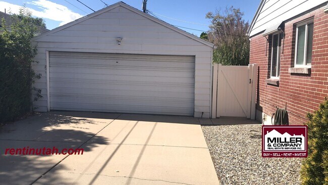 Building Photo - 2164 Nowell Cir