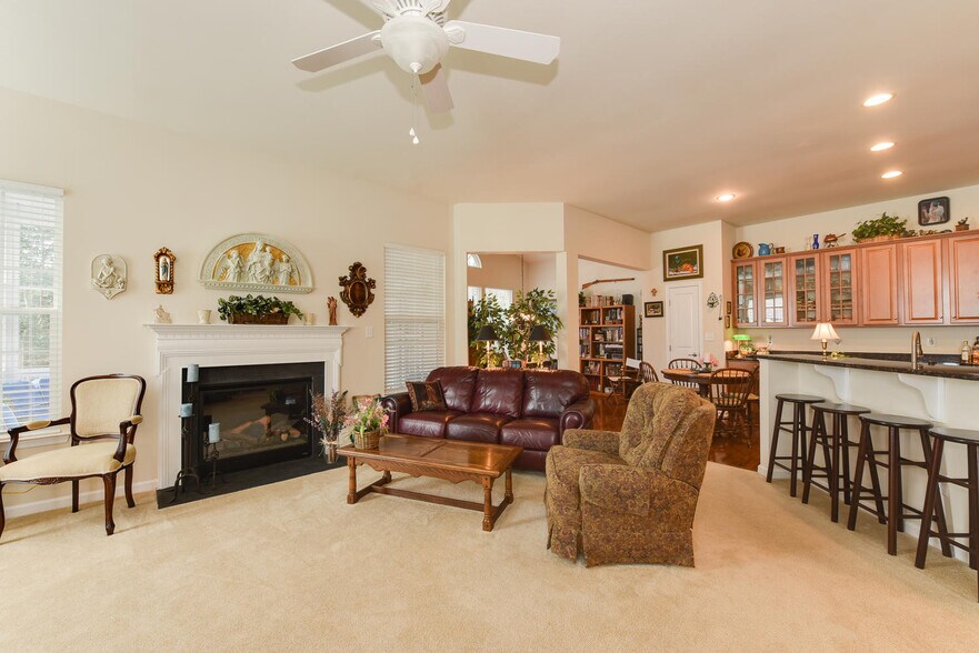 Building Photo - 13318 Beacon Hill Way