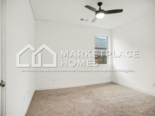Building Photo - 1208 Mnr Crk Wy