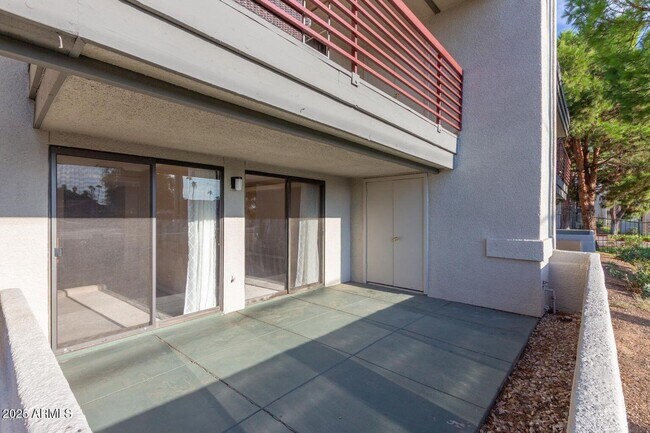 Building Photo - 3434 W Danbury Dr