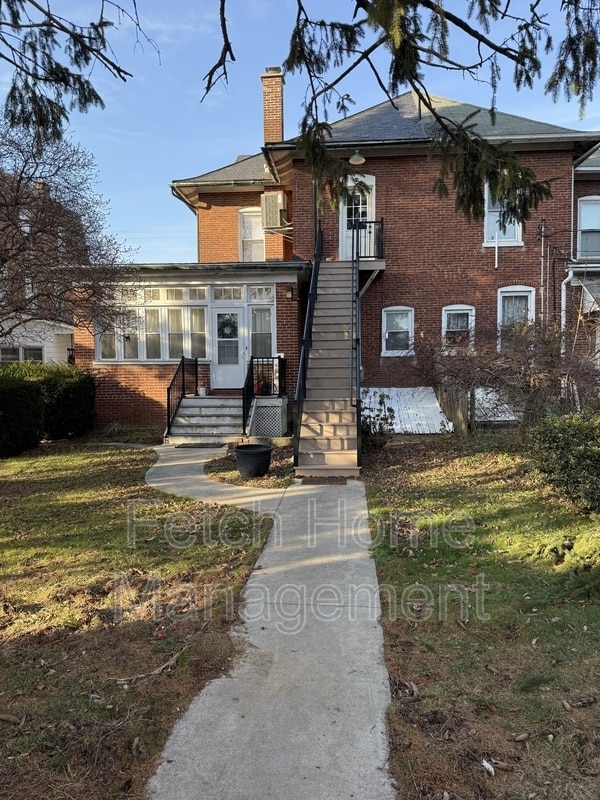 Building Photo - 125 E State St