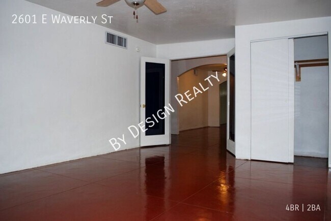 Building Photo - Blenman-Elm 4 Bed 2 Bath - Reserve NOW for March 2026 or Later