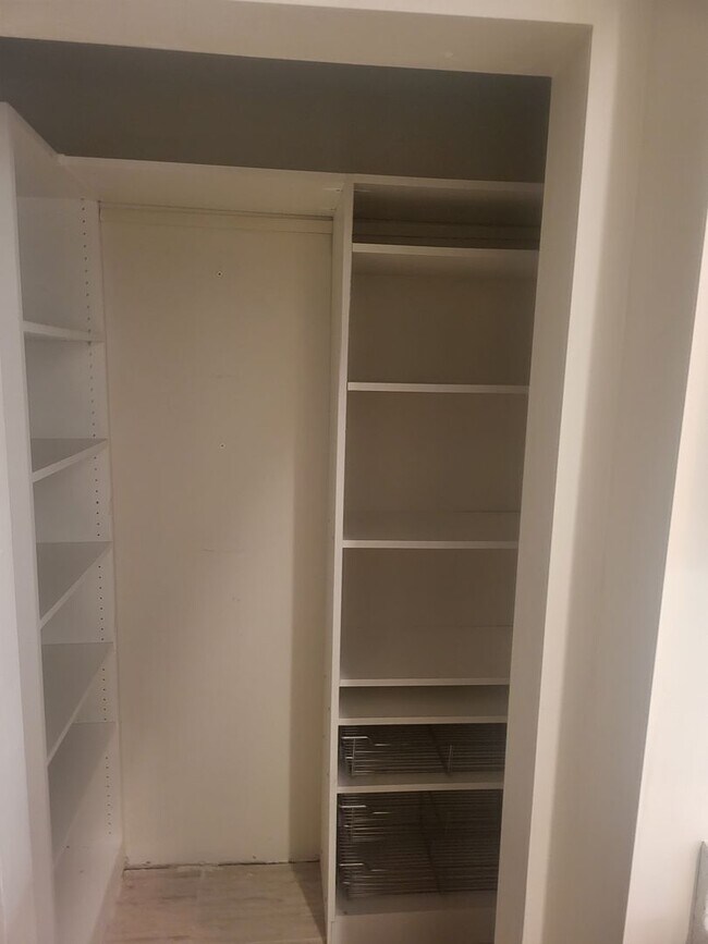 Building Photo - HISTORIC EDO 2 Bedroom  2 Bath  CONDO