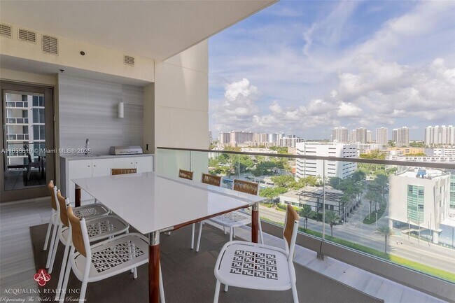 Building Photo - 17975 Collins Ave