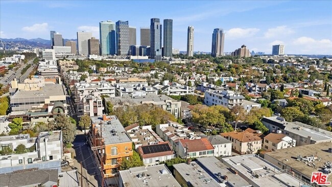 Building Photo - 1820 Prosser Ave