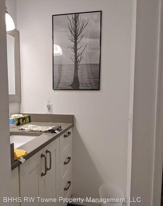 Building Photo - 2 br, 2 bath House - 708 S Henry St #9