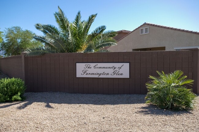Building Photo - 4 Bedroom in Tolleson.  Landscaping redone.  Newer Carpet, Available February 1st!!!  Great 2 sto...