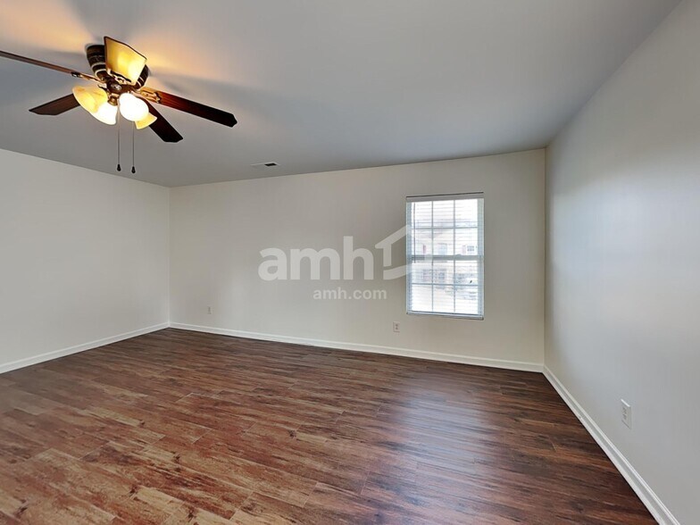 Building Photo - 2811 Marville Ct
