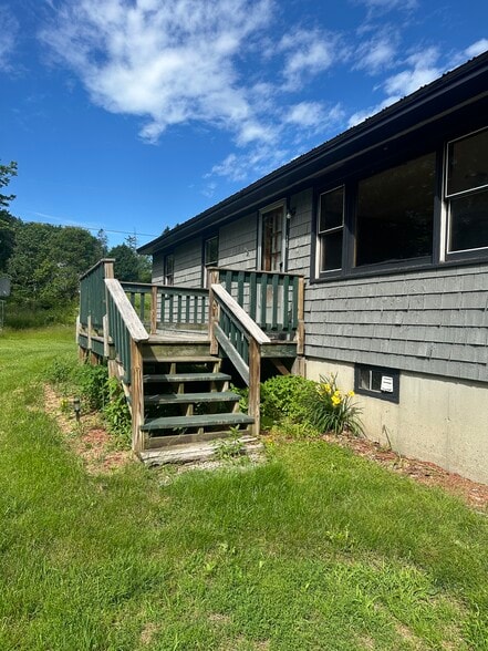 Building Photo - 36 Mount Mica Rd