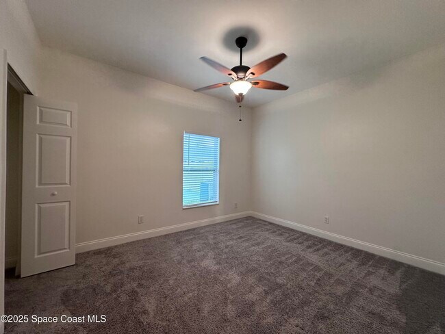 Building Photo - 802 Del Mar Cir