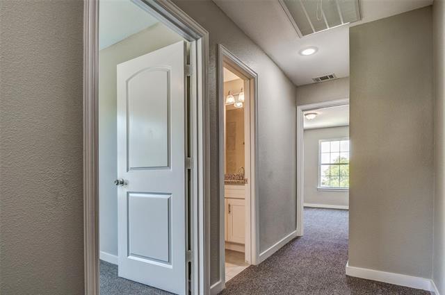 Building Photo - 1114 Woburn Dr